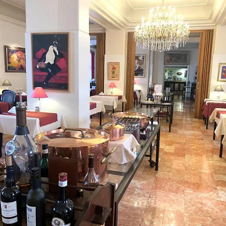 Grand Terminus Reine Hotell