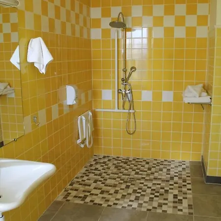 Otel Grand Terminus Reine Chaumont (Haute-Marne)