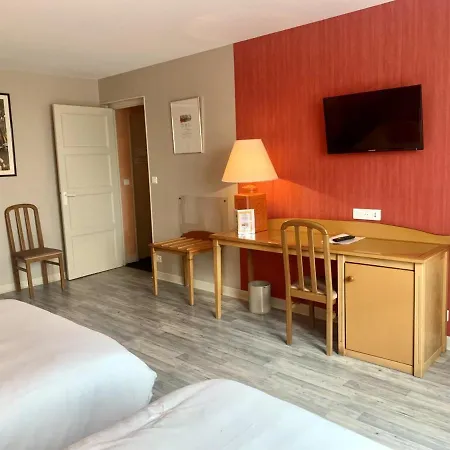 Grand Terminus Reine Hotel 3*