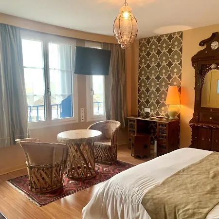 Hotel Grand Terminus Reine 3*