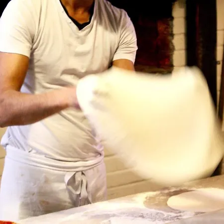 Grand Terminus Reine Otel